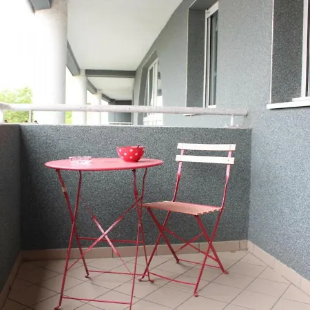 Studio La Rochelle, 1 Piece, 2 Personnes - Fr-1-246-234 Apartamento *