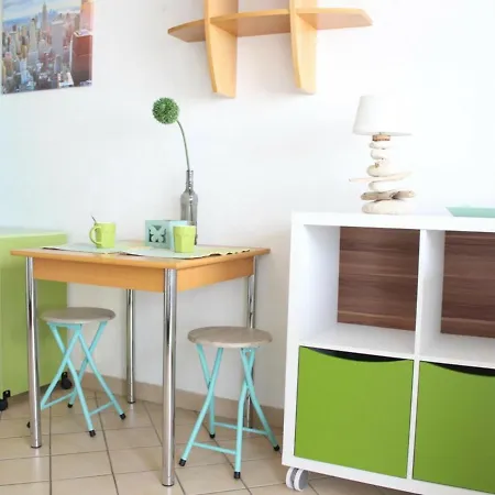 Apartamento Studio La Rochelle, 1 Piece, 2 Personnes - Fr-1-246-234 *